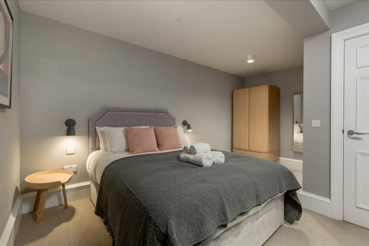 Joivy Luxurious 2Br Home Near Haymarket Station Edinburgh Bagian luar foto