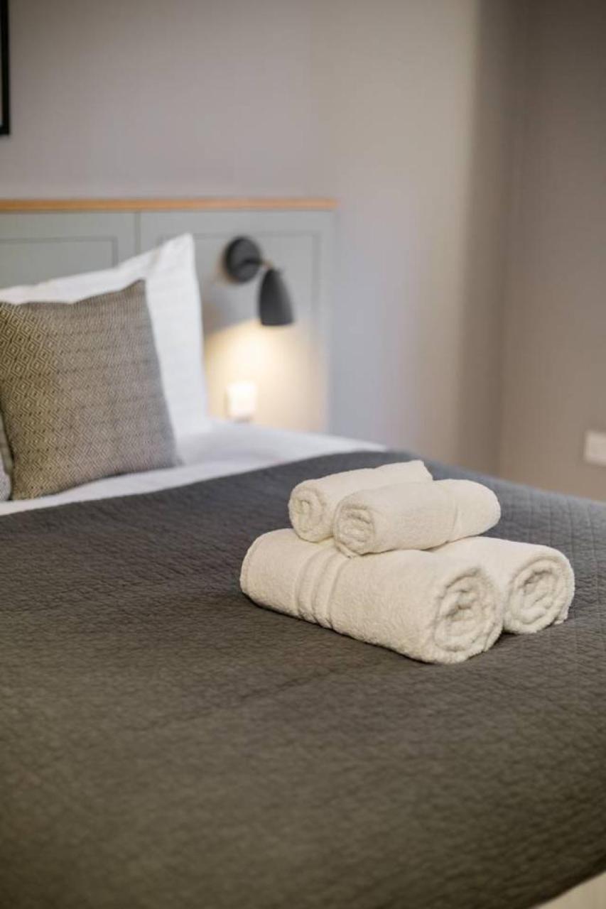 Joivy Luxurious 2Br Home Near Haymarket Station Edinburgh Bagian luar foto