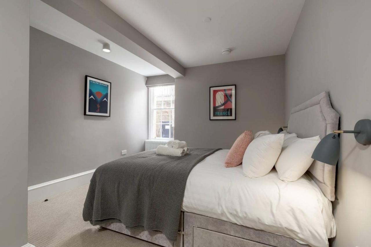 Joivy Luxurious 2Br Home Near Haymarket Station Edinburgh Bagian luar foto