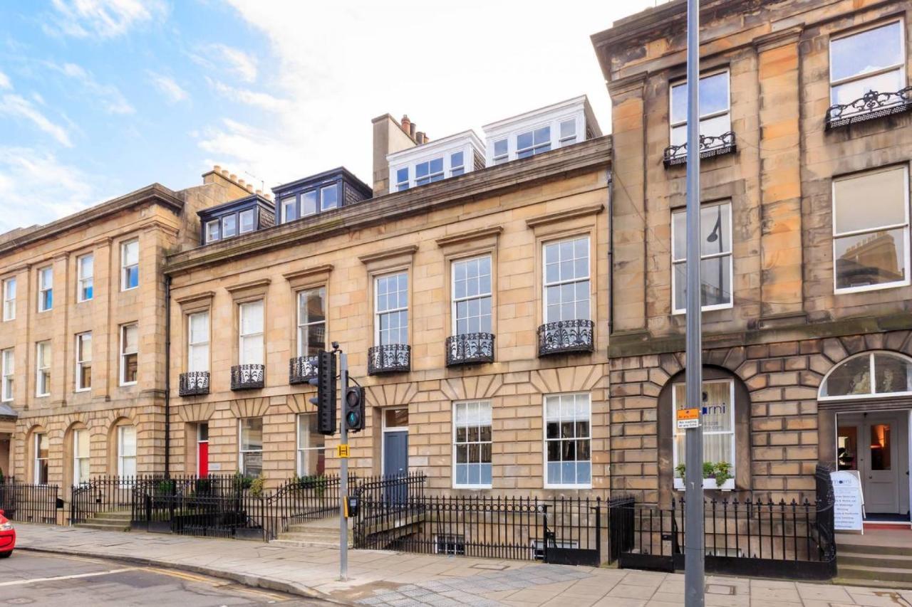 Joivy Luxurious 2Br Home Near Haymarket Station Edinburgh Bagian luar foto