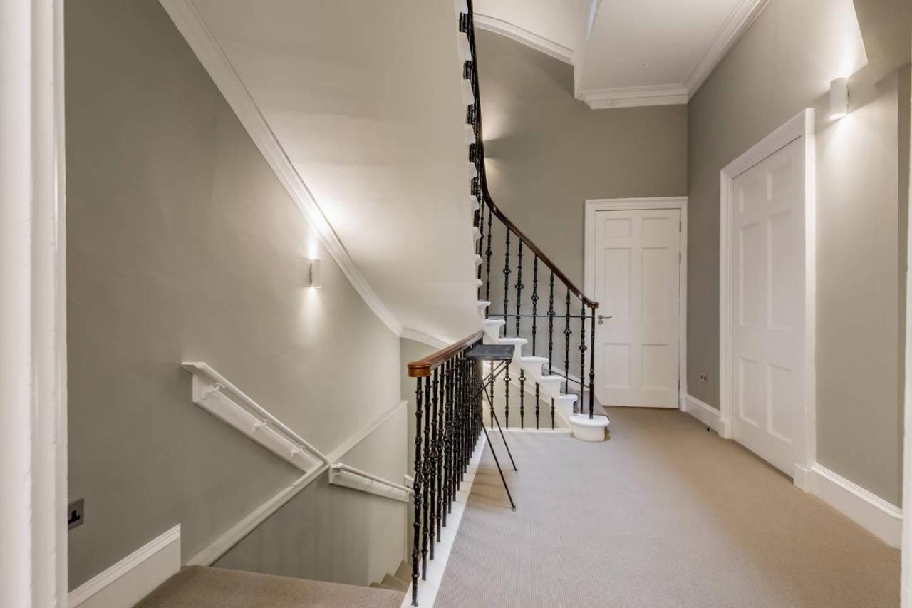 Joivy Luxurious 2Br Home Near Haymarket Station Edinburgh Bagian luar foto