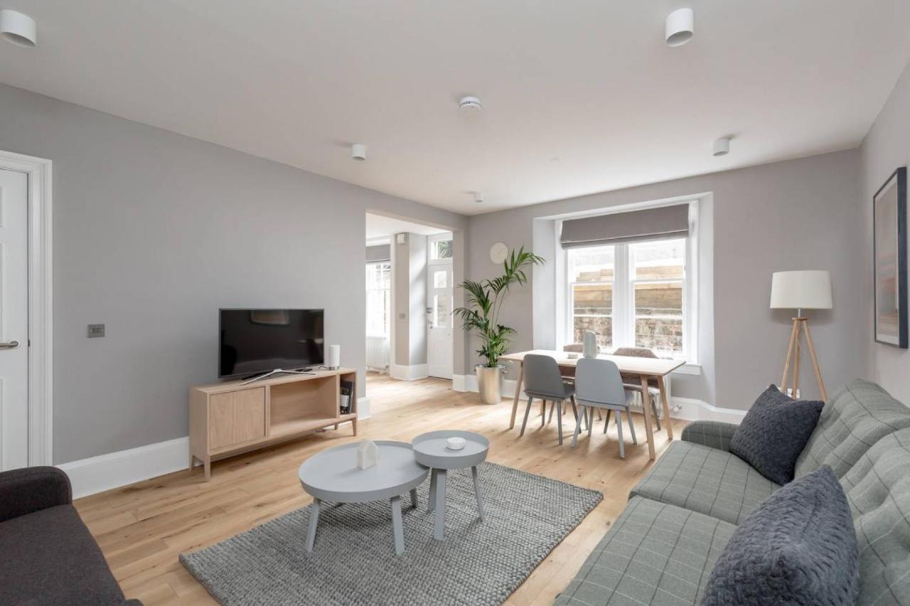 Joivy Luxurious 2Br Home Near Haymarket Station Edinburgh Bagian luar foto