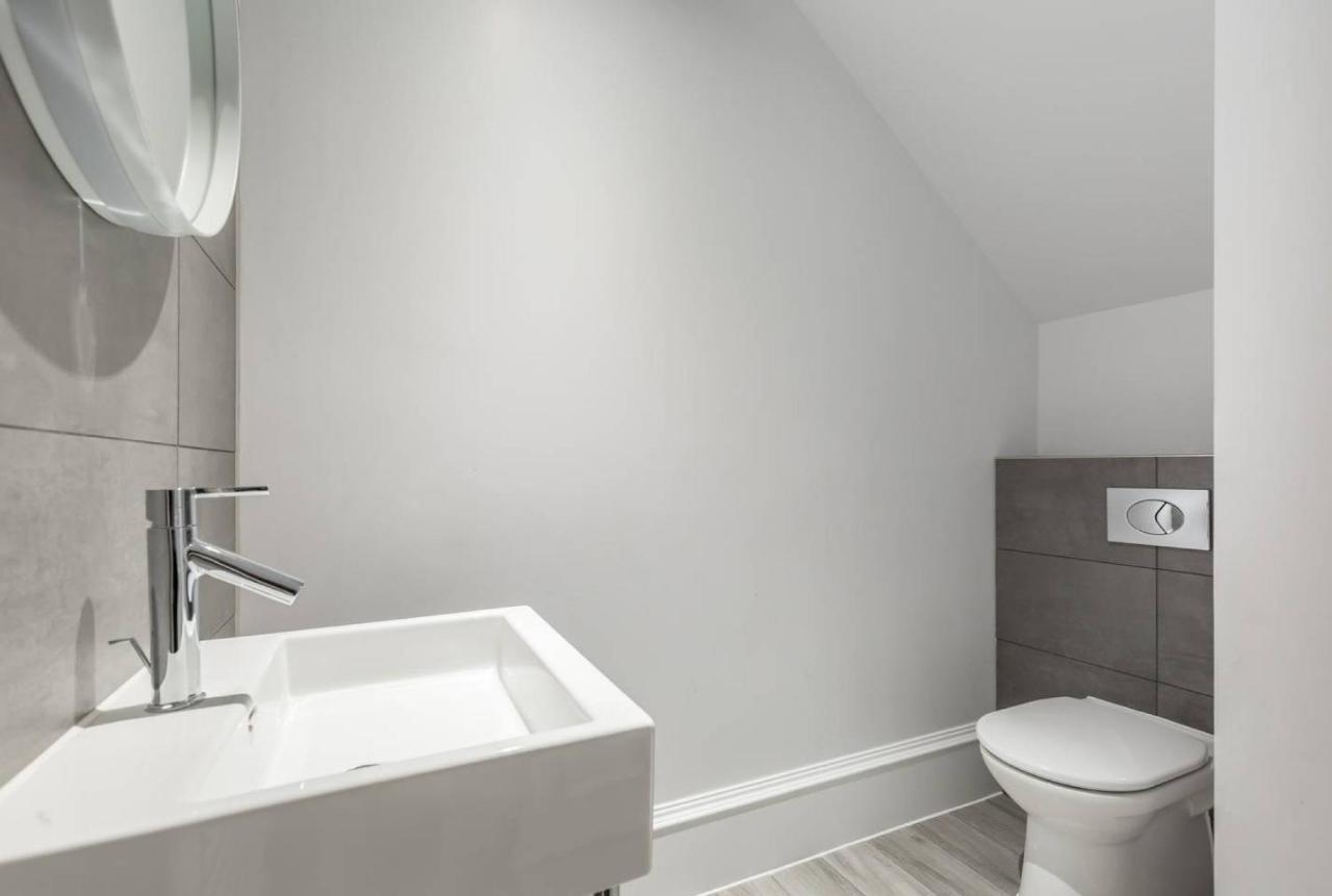 Joivy Luxurious 2Br Home Near Haymarket Station Edinburgh Bagian luar foto