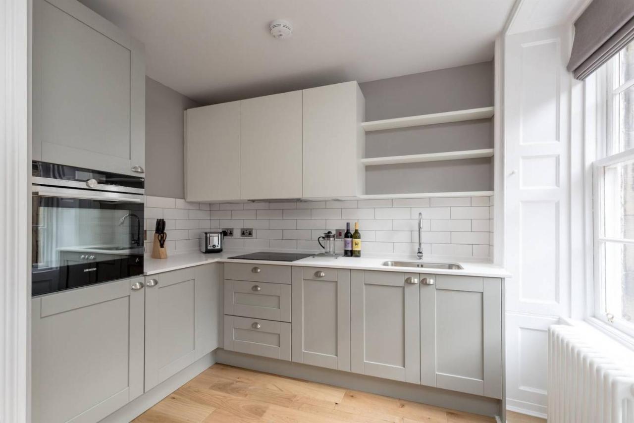 Joivy Luxurious 2Br Home Near Haymarket Station Edinburgh Bagian luar foto