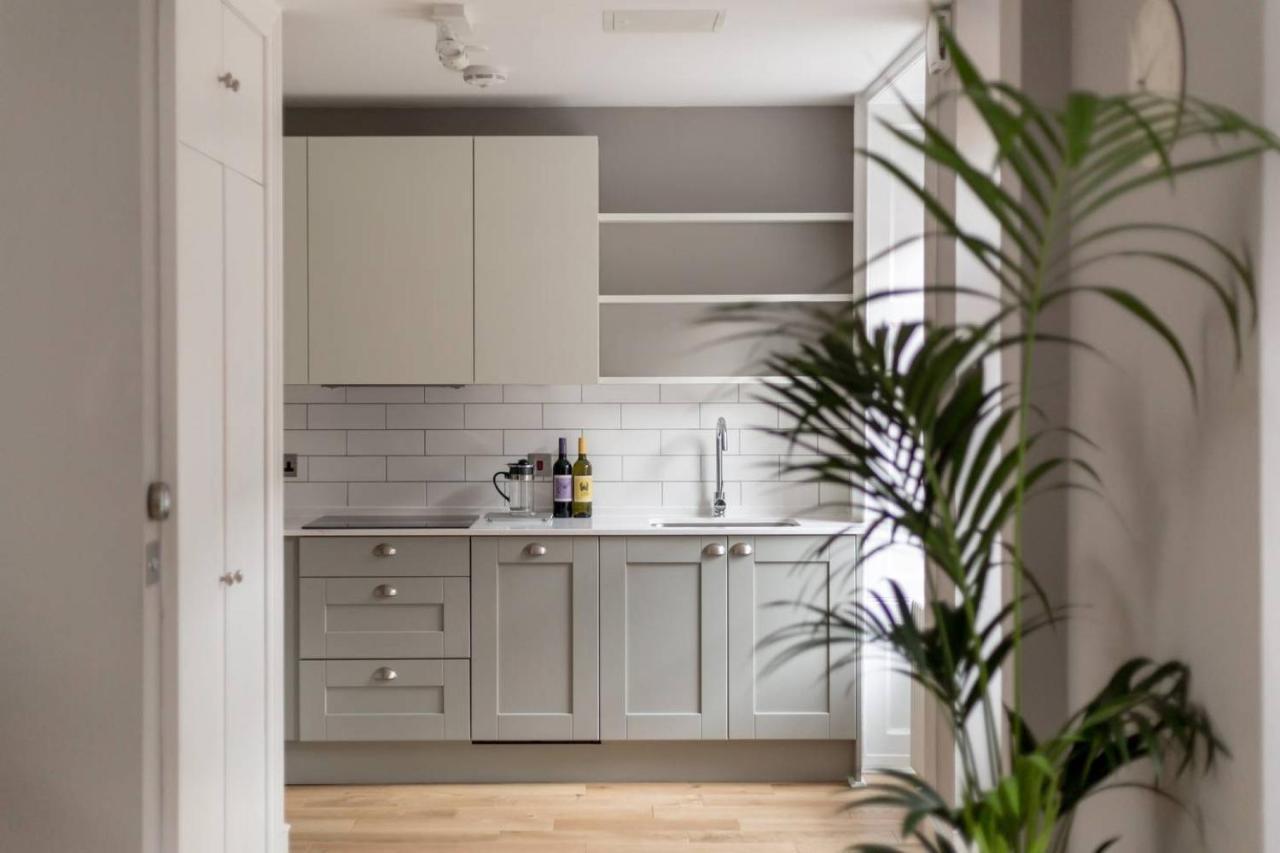 Joivy Luxurious 2Br Home Near Haymarket Station Edinburgh Bagian luar foto