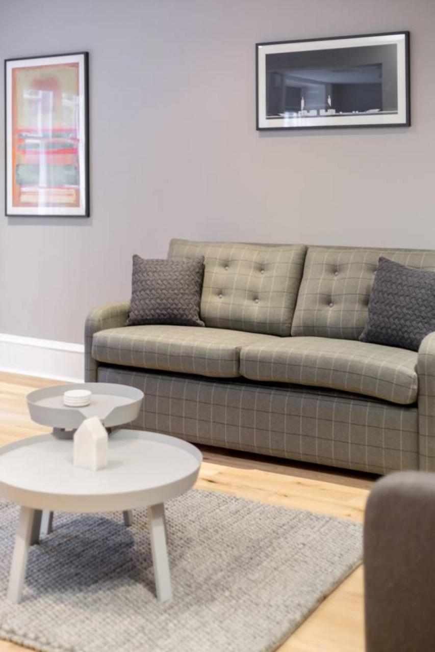 Joivy Luxurious 2Br Home Near Haymarket Station Edinburgh Bagian luar foto